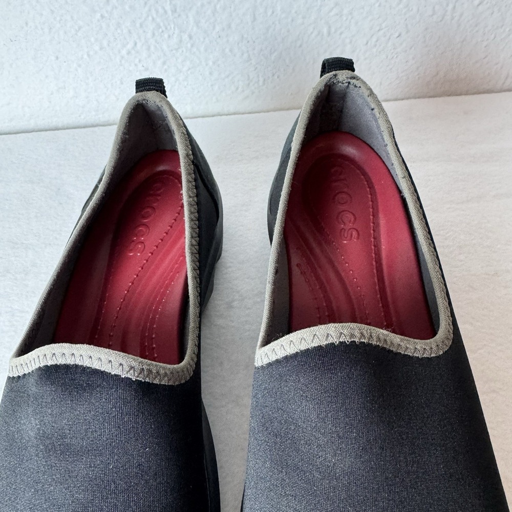 Crocs Busy Day Stretch Skimmer Slip On Comfort Shoes Women's size 10 Black - Picture 4 of 13
